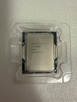 predám procesor Intel I7-12700KF - 2