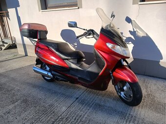 Suzuki Burgman 400 - 2