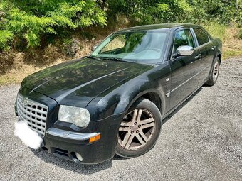 Rozpredam na N.D EU Verzia Chrysler 300C Sedan Limuzína - 2