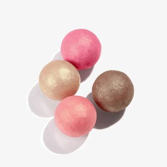 Omladzujúci guľôčkový púder Giordani Gold - 2