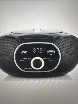 Rádioprijímač s CD JVC RD -E221B - 2
