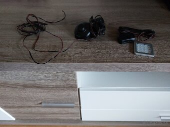 Stolík pod TV - 2