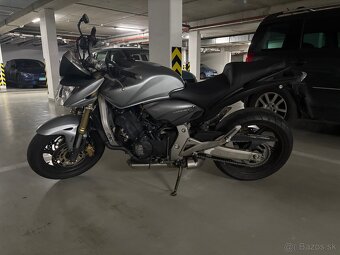 Honda Hornet 600 ABS - 2