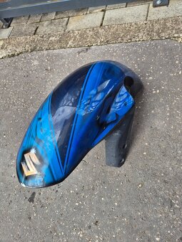 Gsx-r Predny blatnik k4-k7 - 2