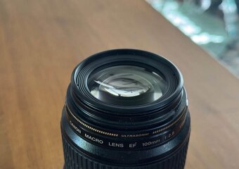 Canon EF 100 mm f/2,8 Macro USM - 2