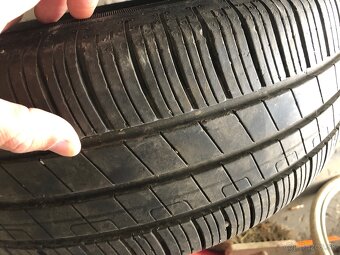 Goodyear 205/55 r16 - 2