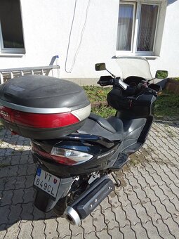 Predám Suzuki Burgman 400 - 2