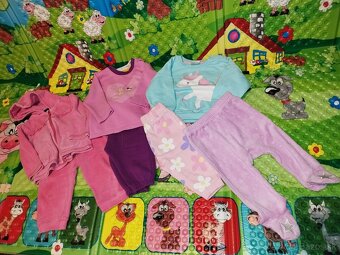 Balíček vecí vo veľkosti 74🩷 - 2