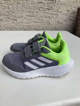 Adidas vel.31 - 2