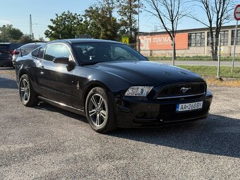 Ford Mustang V6 3.7L. 227kw Automat - 2
