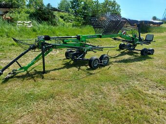 Zhrňovač sena, hrabačka, riadkovač sena, dvojrotor, deutz - 2