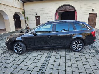 Škoda Octavia Combi 2.0 TDI DSG Edition Xenoný Navi DVD R17 - 2