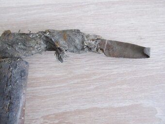 Predám starý cca 95 ročný " pahovník" - 2