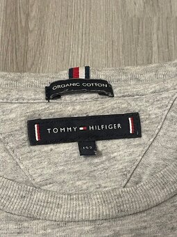 ⚪ Sivé TOMMY HILFIGER – veľkosť 152 - 2