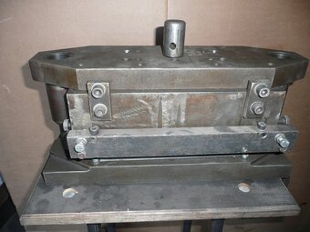 predám nožnice na plech - 2