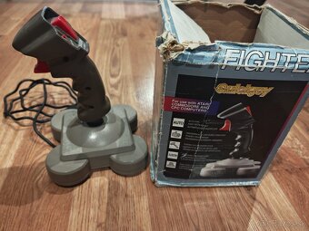 Predám Joystick Quickjoy Jetfighter SV.126 - 2