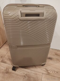 Predám cestovný kufor - 2