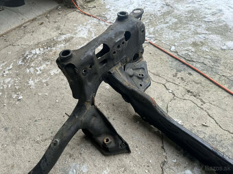 Predná nápravnica Audi A6 C7 - 2