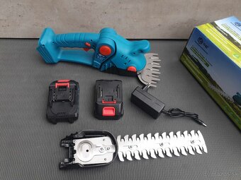 nožnice na trávu a kríky - 2