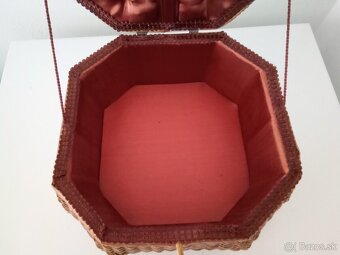 Starý košík na šití - 2