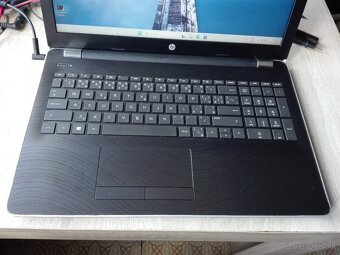 HP. 5-Jadro. 15,6 HD. SSD 256GB. 12 GB DDR4. Nová baterka. - 2