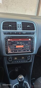 Volkswagen Polo - 2