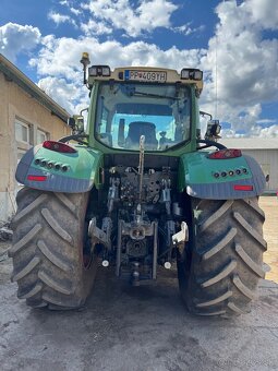 Traktor Fendt 724 Vario - 2