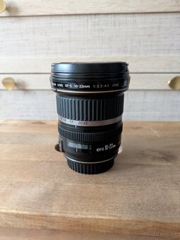 Canon EF-S 10-22mm f/3.5-4.5 USM - 2