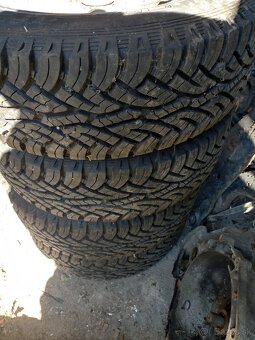 205/70 R15 - 2