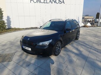 Bmw E61 M5 v10 - 2