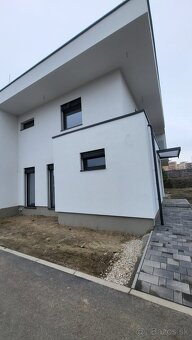 Luxusná dvojpodlažná Novostavba pri Dunaji Štúrovo - 2