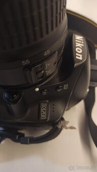 Nikon d 3200 s objektívmi. - 2