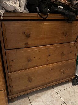 Drevená skriňa a komody - 2