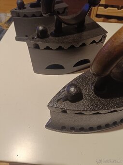 Staré žehličky - 2