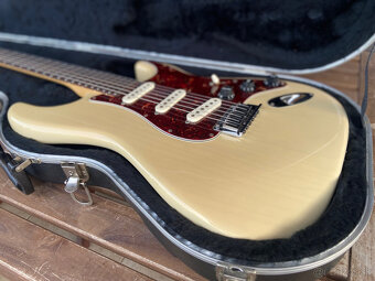 Fender Deluxe Stratocaster USA 2006 - 2