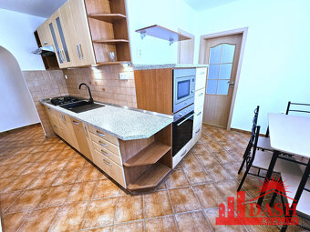 Na prenájom zariadený 3 izbový byt s balkónom, Trenčín, ul.  - 2