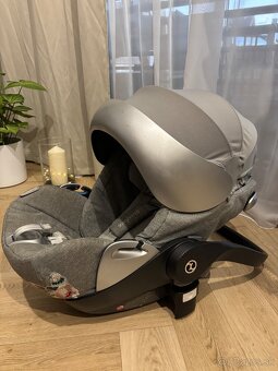 Detská autosedačka/vajíčko - 2