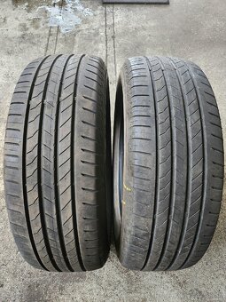 Predám 2ks letné pneu 225 65 17 - 2