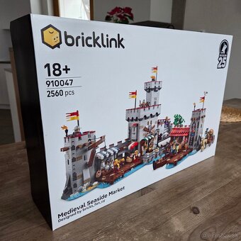 Lego Bricklink 910047 medieval seaside marker - 2