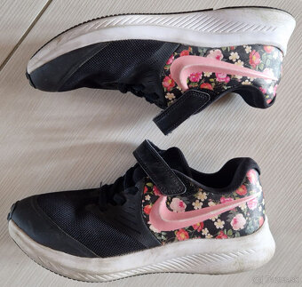 Nike dievčenské tenisky č. 35 - 2