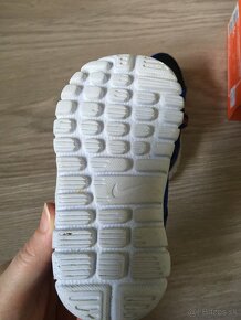 Dievcenske Botasky Nike veľkosť 21 - 2