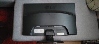 Predam PC Monitor LG Flatron 23" FHD - 2
