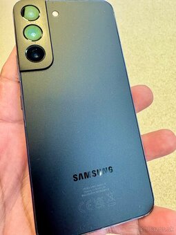 Samsung Galaxy S22 - 2