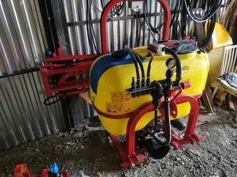 Postrekovač za traktor neseny - 2