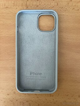 Silikonovy obal pre iPhone 13 - 2