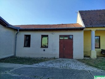 Z vonka nenápadné, z vnútra výnimočné na podnikanie i bývani - 2