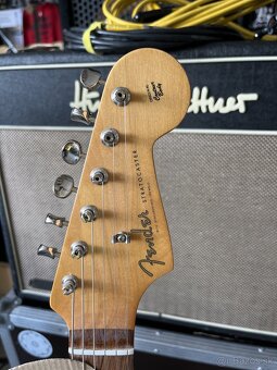 Fender Vintera - 2