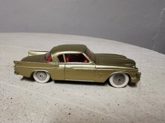Corgi toys Studebaker Golden Hawk - 2
