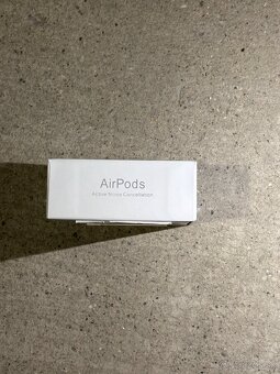 Apple AirPods 4 – nové, nerozbalené - 2