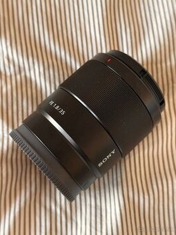 Sony FE 35mm f/1.8 - 2